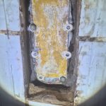 Manutenção e reparo no tubo de inspeção.
